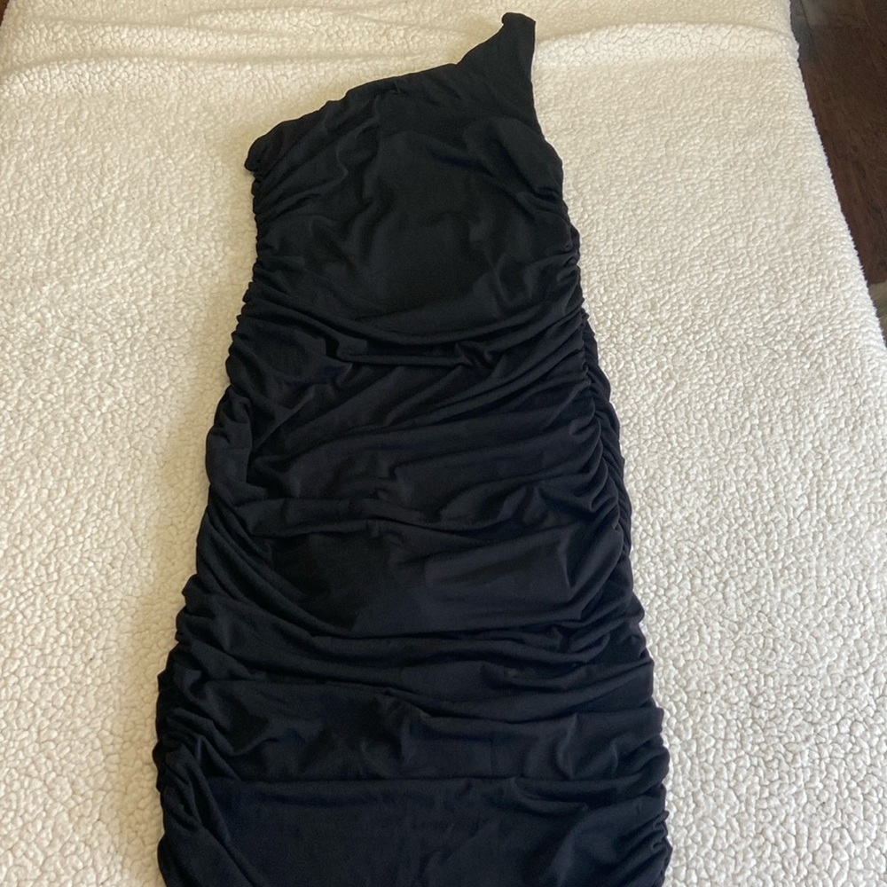 Black lulus dress